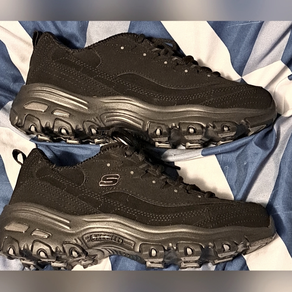 Skechers Air-Cooled Memory Foam